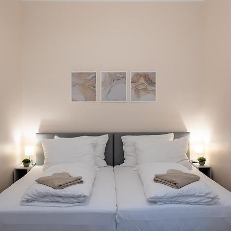 Charming Apartment Near Prater Wina Bagian luar foto