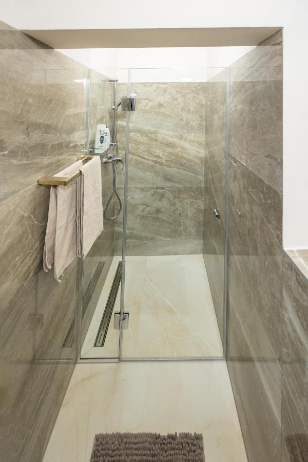 Charming Apartment Near Prater Wina Bagian luar foto