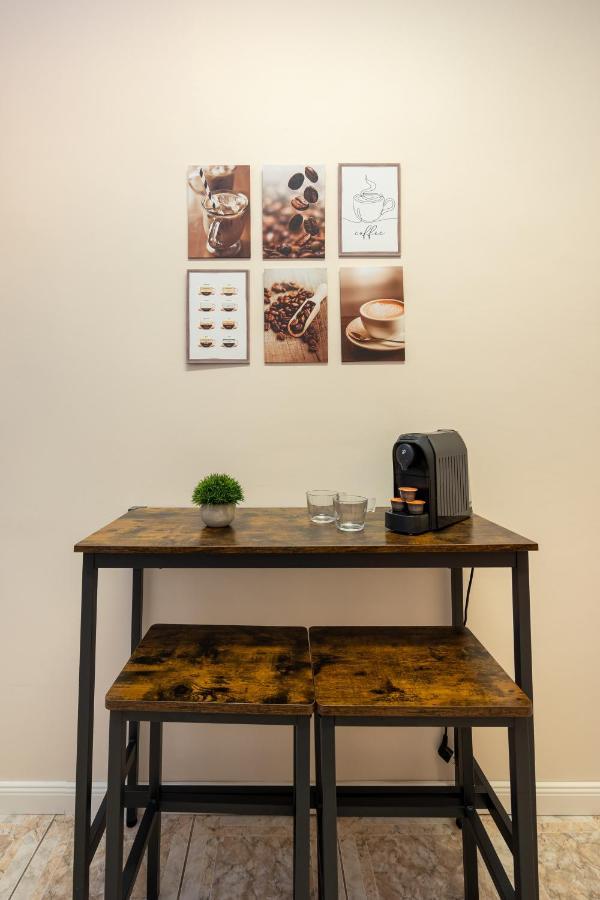Charming Apartment Near Prater Wina Bagian luar foto