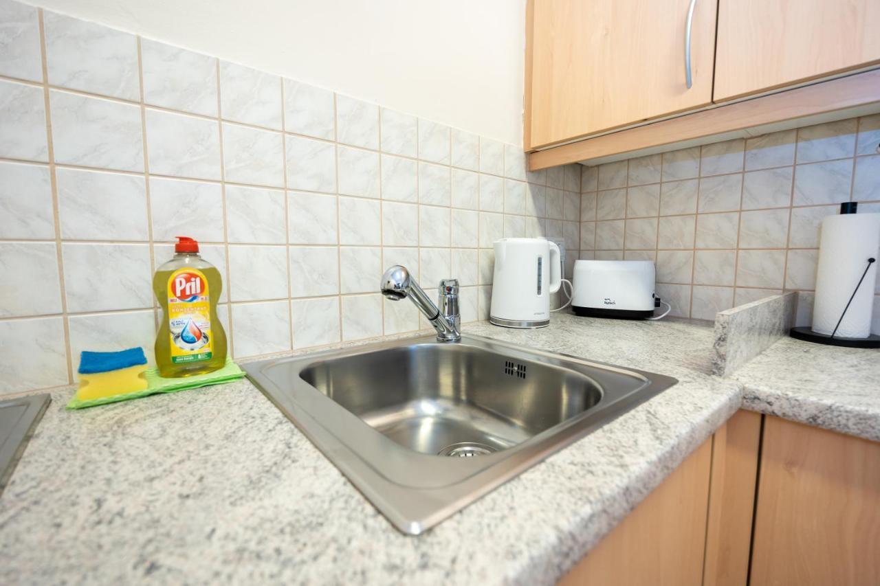 Charming Apartment Near Prater Wina Bagian luar foto